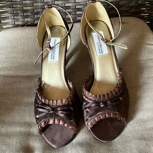 Brown dress shoes